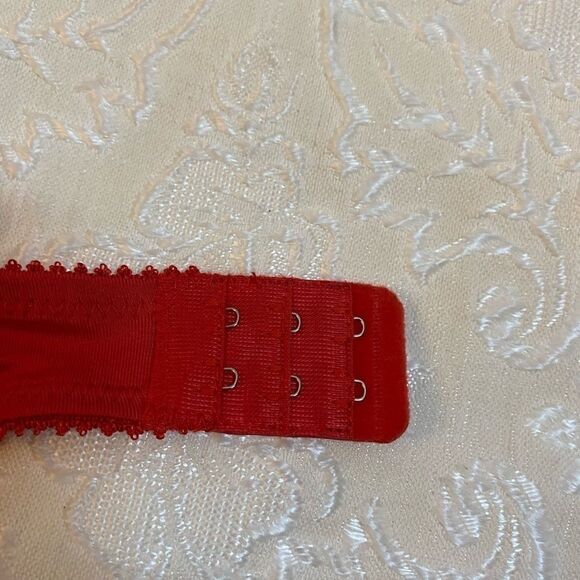 🥀Lacy full cup lace push up Bra Size 34:B - Picture 7 of 9